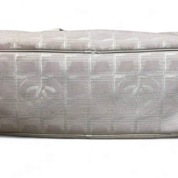 Authentic Y2K Vintage Chanel Pink Bag - Picture 5 of 8